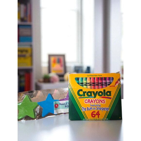 Vintage 1997 Crayola Binney & Smith 64 Pack with Built-In Sharpener OPEN BOX - Picture 8 of 8